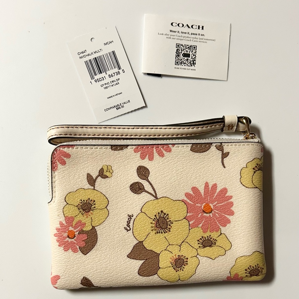 Authentic Coach Wristlet Floral Print NWT - Picture 4 of 5